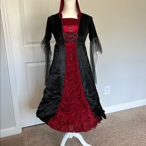 Kids Medium 7-10 Victorian Vampiress Costume - Black and Red